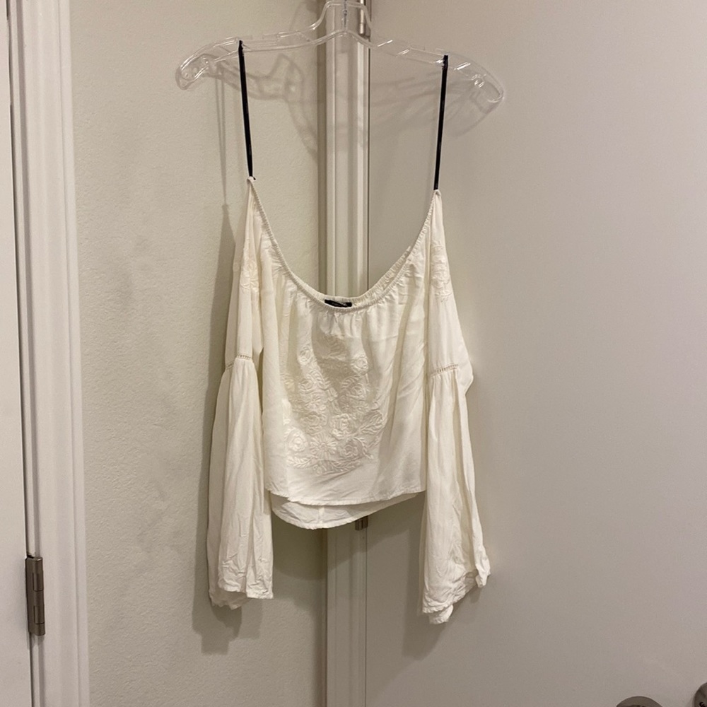 Forever 21 White off the shoulder long sleeve top, size XS